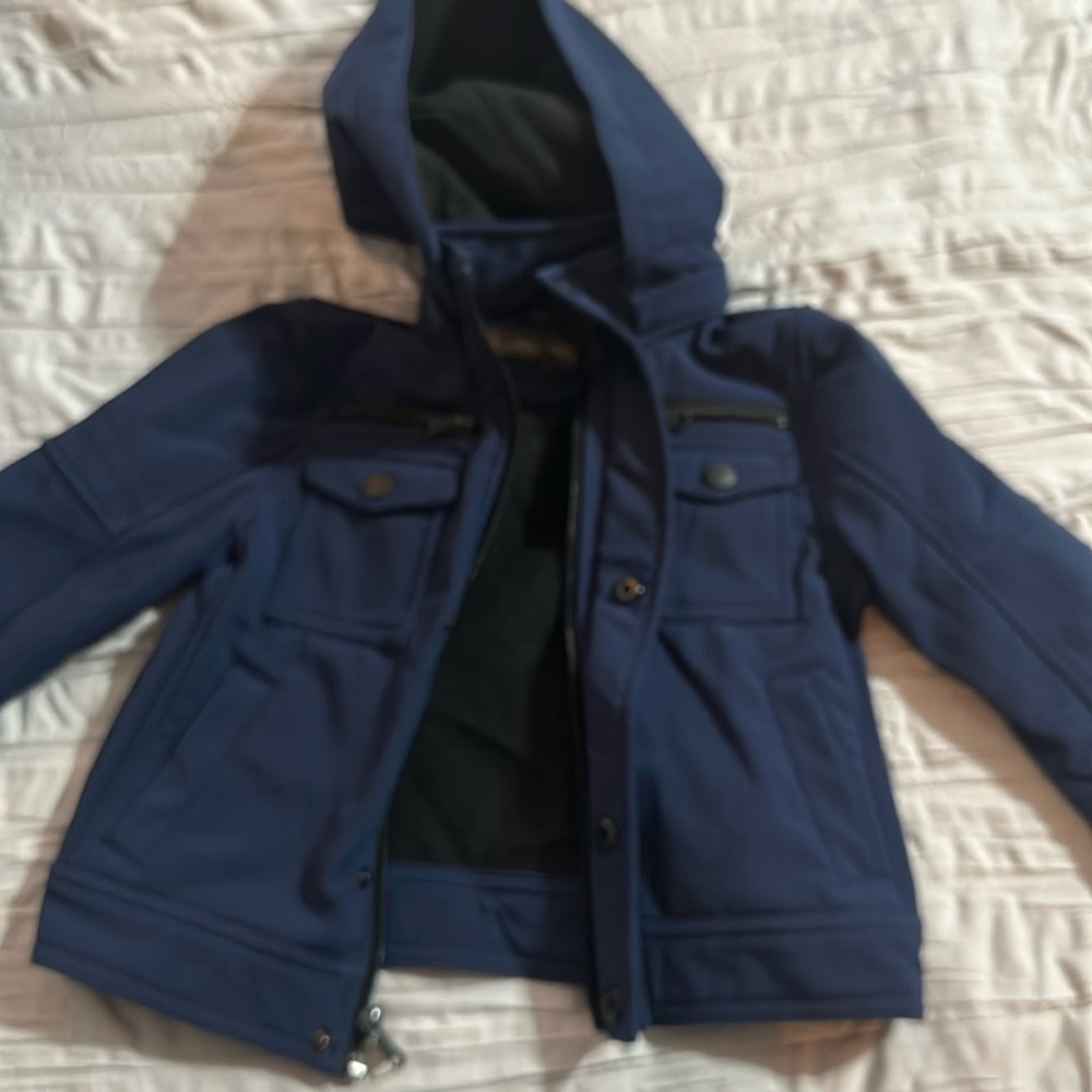 3T mid-weight jacket with removable hood